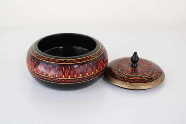 Hand-Made Wooden Lacquer Work Round Small Pot Image 4